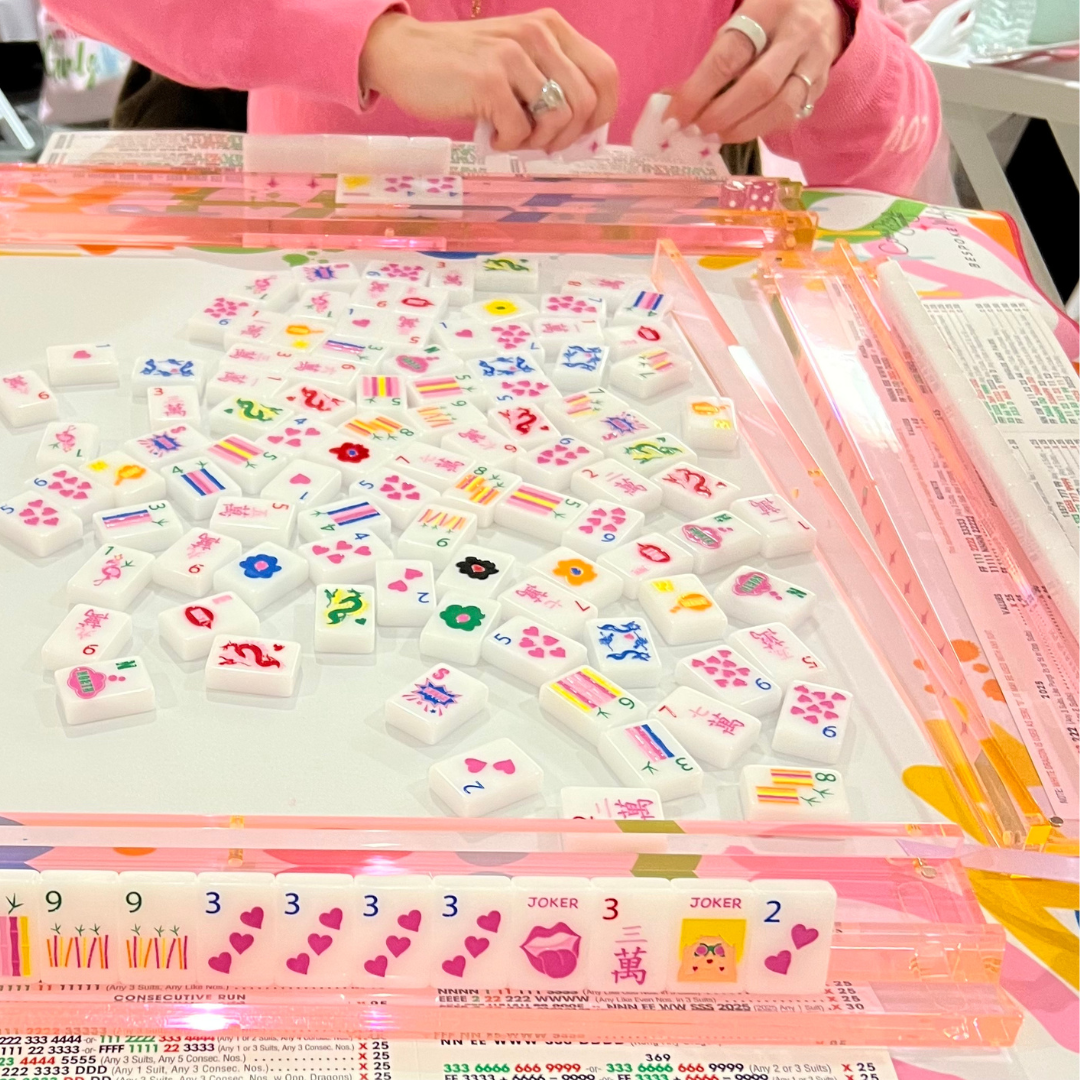 Pop Divas - Bright White