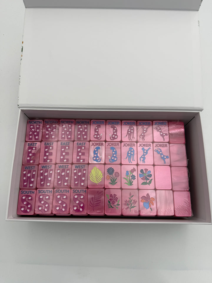 ODD LOTS LESS THAN PERFECT - WILD PINK PEARL SAFARI WITH BOX AND TILE BAG