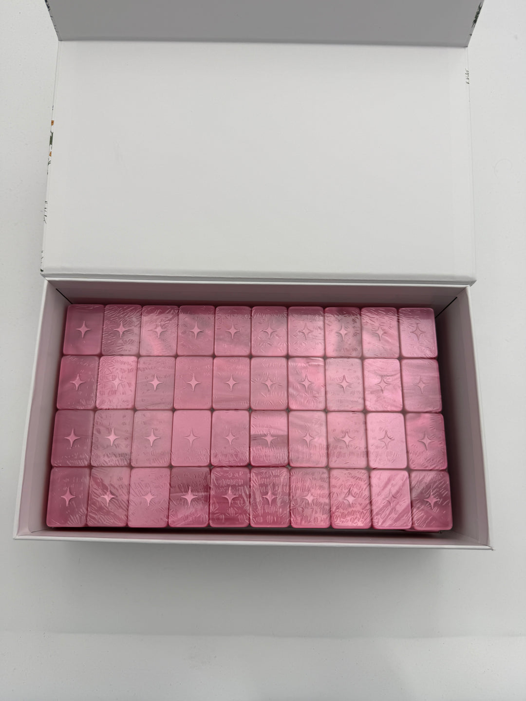 ODD LOTS LESS THAN PERFECT - WILD PINK PEARL SAFARI WITH BOX AND TILE BAG