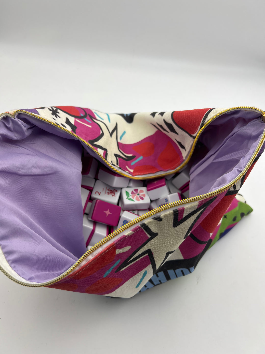 ODD LOTS LESS THAN PERFECT - LUCKY CHARMS XL MEGA HOT PINK WITH TILE BAG